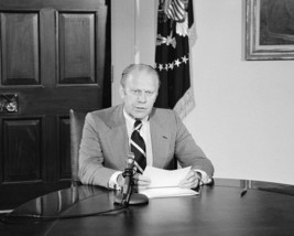 President Gerald Ford announces amnesty for Vietnam draft evaders Photo ... - £6.62 GBP