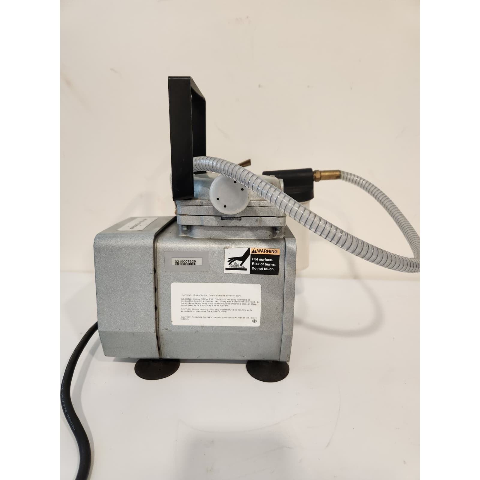 Gast DOA-V722-AA Oil-Less Diaphragm Vacuum Pump Compressor 115V Tested Working Item image 5