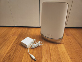 NETGEAR Orbi RBKE963 Quad-Band AXE11000 Wi-Fi 6E Mesh System - White image 8