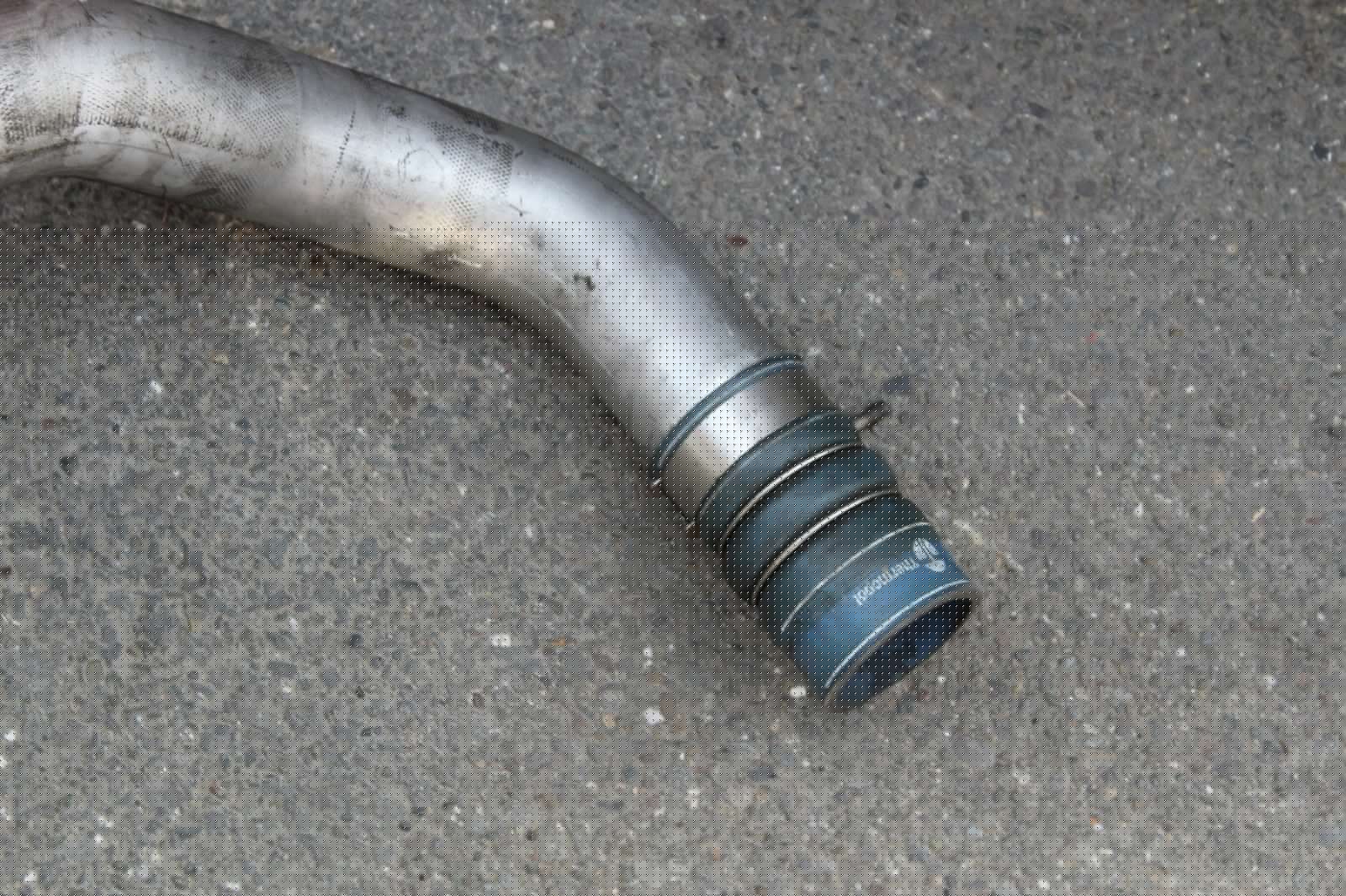2005 CHEVROLET SILVERADO AIR DUCT INTERCOOLER INLET HOSE TUBE K4345 image 12