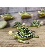 Set Of 6 Green Mother and Baby Sea Turtles Marine Wall Decor Tree Ornaments - $79.27 CAD