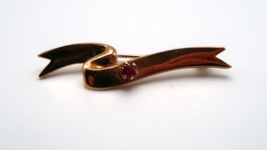 Vintage Gold AVON Red Stone Accent 1983 Pin 4.1cm - $9.90