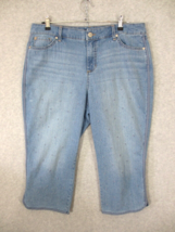 Bandolino Women&#39;s Mandi Capri Jeans Light Wash High Rise Size 12 Embroidered - £9.74 GBP