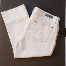 Daisy Fuentes &quot;Bold Beauty&quot; White Capri Cropped 5 Pocket Jeans Size 14P New - $29.47