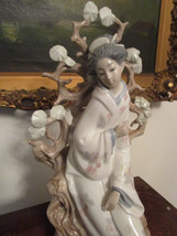 LLADRO SPAIN GEISHA sculpted by Vicente Martínez,  issued in 1972- retired 1994  - £233.54 GBP