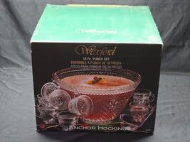 Vintage ANCHOR HOCKING 17 Piece WEXFORD Diamond Punch Bowl Set - Service... - $31.05 CAD