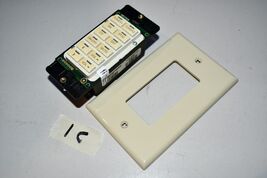 Crestron C2N-DBF12A 12-Button Keypad WITH PLATE 1c - $542.86 MXN