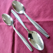 Oneida Camlynn Cleo 3 Teaspoons Frost Handle Glossy Accents 6 1/8&quot; - £10.89 GBP