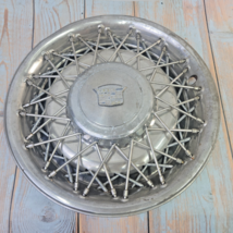 1975-1985 Cadillac DeVille Seville Fleetwood 15in Wire Spoke Hubcap w Em... - $81.94 CAD