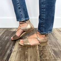 Eileen Fisher women&#39;s rose sandal Light Gold - $102.00