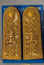 The rank of office for the Judiciary shoulder boards of The Kingdom of T... - $5,588.16 MXN