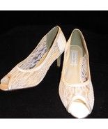 Touch Ups Womens White Lace Dress Pumps US 8.5 M 3&quot; High Heels 35396 405... - £39.07 GBP