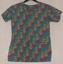 NEW WOMENS JOCKEY GRAY W/ RAINBOW PEACE HEARTS PRINT SCRUBS TOP  SIZE S - £18.59 GBP