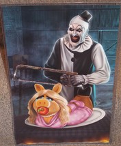 Terrifier Clown vs Miss Piggy Glossy Art Print 11 x 17 In Hard Plastic Sleeve - £19.54 GBP