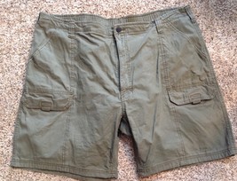 Mens Army Green 6 Pocket Cargo Shorts Size 42 - £7.70 GBP