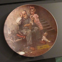 NORMAN ROCKWELL Collectible Plate by KNOWLES - 8.5&quot; Diameter - THE COBBL... - £10.38 GBP