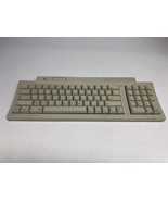Apple Vintage Keyboard II M0487 - $76.57 CAD