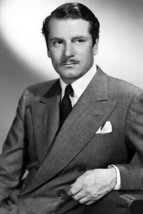Laurence Olivier vintage 4x6 inch real photo #462873 - $4.75
