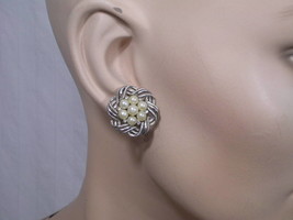 Trifari Silvertone Pearls &amp; Crystals Clip-On Earrings Round Vintage - £17.22 GBP