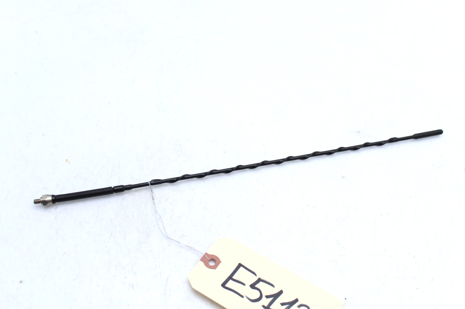 UNIVERSAL AUTO CAR ANTENNA E5113 - $34.36
