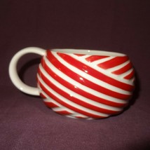 Yarn Ribbon Ball Coffee Mug 12 oz Cup Ceramic 2013 White Red Starbucks - $19.89