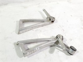 Left and Right Footrest Pair for Yamaha Motorcycle YZF-R6 YZFR6 OEM 2003... - $1,029.41 MXN