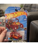 2022 Hot Wheels Kick Kart Red 90/250 HW Ride Ons 5/5 - $6.86 CAD