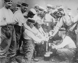 German soldiers refilling canteens with water 1914 World War I 8x10 Photo - £7.05 GBP