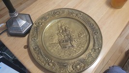 A &amp; G 14&quot; VINTAGE BRASS WALL HANGING PLATE PLATTER TRAY DISH ship SCENE - $24.46