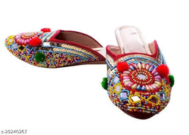 Punjabi women jutis mojaris Indian Free shipping Chappal Sandal Ethnic S... - $406.17 MXN