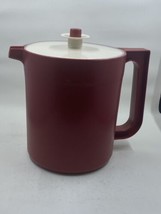 Vintage Tupperware Drink Pitcher USA 1575-8 Red Plastic w/ Lid Serving Retro - £8.49 GBP