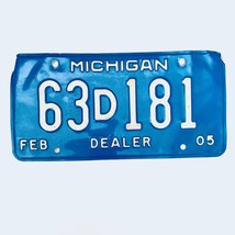 2005 United States Michigan Base Dealer License Plate 63D181 - $225.99 MXN
