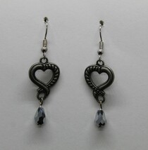 Heart Earrings - $104.51 MXN