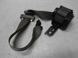 2006-2010 Jeep Commader Seat Belt Retractor Front Right Passenger - $84.99