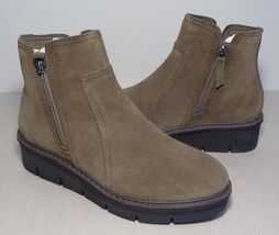Clarks Size 8.5 M AIRABELL ZIP Olive Suede Wedge Heel Boots New Women&#39;s Shoes - £117.91 GBP