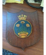 vintage wooden famliy crest wall hanging Armenia - $371.16 MXN