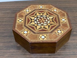 Syrian Handmade Wood Box Marquetry Inlaid Mosaic  (7&quot;x7&quot;) - £69.16 GBP