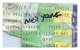 Neil Giovane Internazionale Macchine per la Raccolta Ticket Stub Settembre 10 - £43.29 GBP