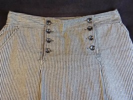 WOMENS SKIRT LARRY LEVINE PETITE Size 10P Striped Mid Skirt w/ Pockets - $9.89