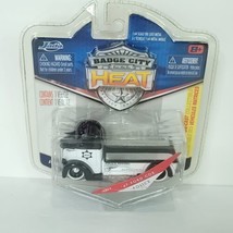 &#39;47 Ford COE Police Tow 3 Badge City Heat Jada Toys Dub Diecast 1/64 Rare - £17.90 GBP