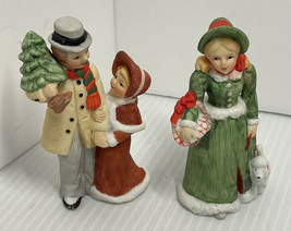 Christmas Lefton 1986 figurines village women man and child vintage - $14.96