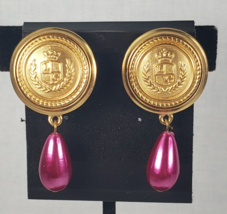 Vintage Signed Liz Claiborne Inc Gold Tone Crest Omega Button Dangle Pin... - €67,45 EUR