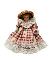 Vtg  Victorian Porcelain Caucasian Doll Braided Hair in Banana or Straw Hat  7&quot; - £10.43 GBP