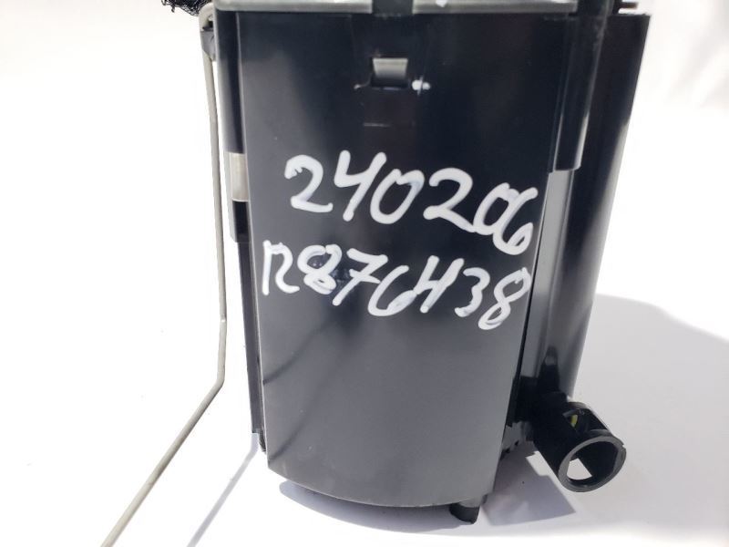 2018 Maserati Levante OEM Fuel Pump Assembly Tank Mounted Item image 7