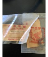 NOS Honda Lawnmower 18X38X6 Oil Seal  HR21 HRA21 91204-952-772 - $8.39