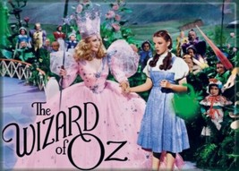 The Wizard of Oz Dorothy Glenda and Munchkins Refrigerator Magnet NEW UN... - $3.99