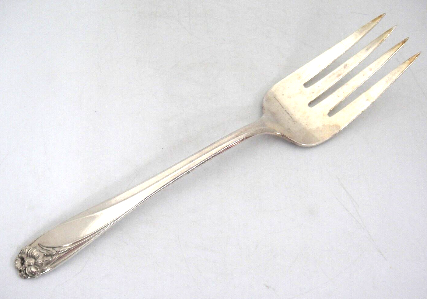 Rogers Bros Daffodil Silverplate Meat Fork 8 7/8" - $10.88