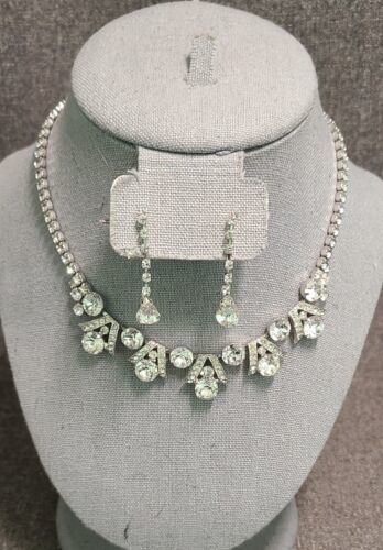 Primary image for BEAUTIFUL VINTAGE RHINESTONE JEWELRY SET NECKLACE & POST BACK EARRINGS