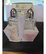 Precious Moments - Girl with Cart -Make A Joyful Noise-Salt and Pepper S... - $370.14 MXN
