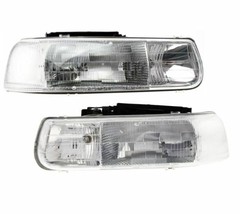 LEFT &amp; RIGHT Halogen Headlight Set For 2000 - 2006 Chevrolet Suburban 2500 - £53.73 GBP
